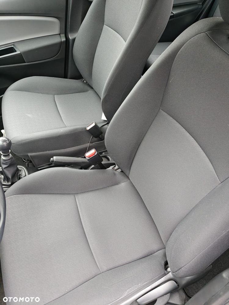 Toyota Yaris 1.5 Active - 5