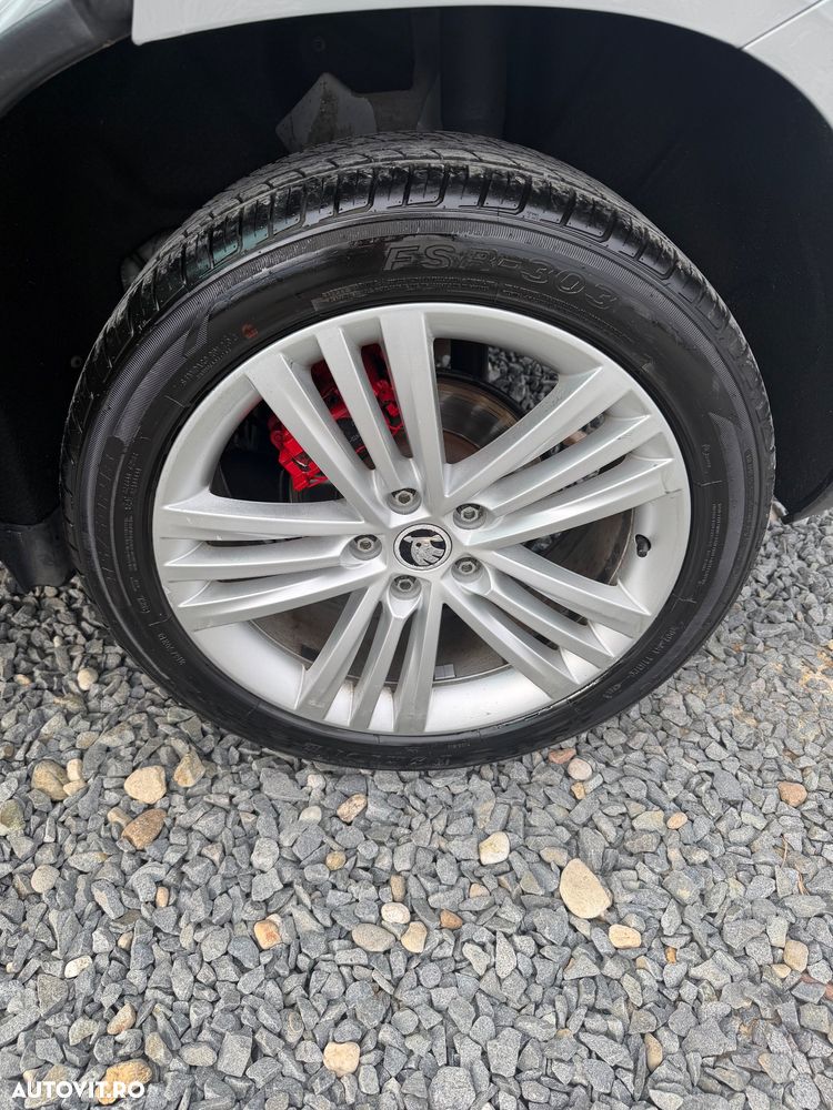 Skoda Karoq 1.6 TDI SCR DSG Style - 10