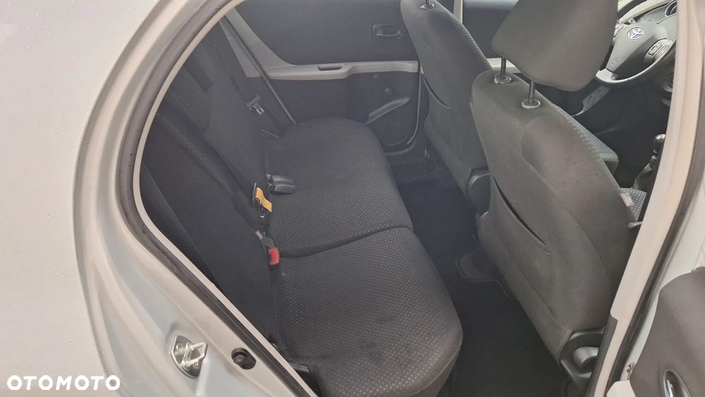 Toyota Yaris 1.33 VVT-i Executive - 15