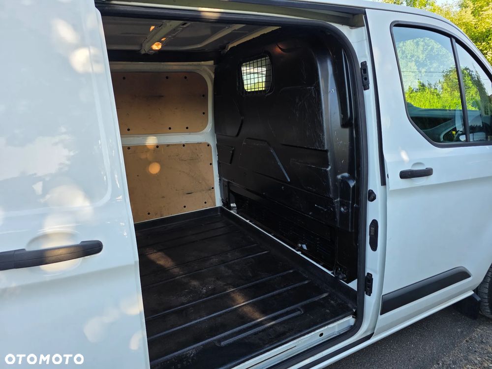 Ford Transit Custom - 27