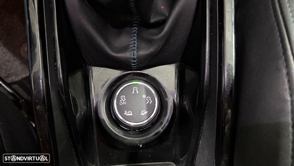 Peugeot 2008 1.2 PureTech Crossway - 27