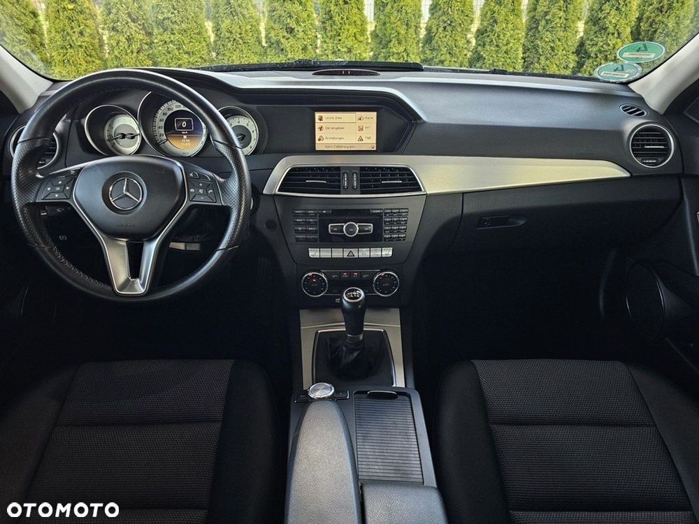 Mercedes-Benz Klasa C 200 Avantgarde Edition - 20