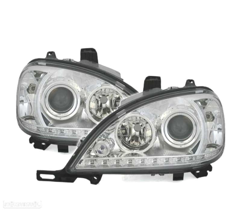 FARÓIS COM LUZ DIURNA LED MERCEDES ML W163 02-05 FUNDO CROMADO - 1