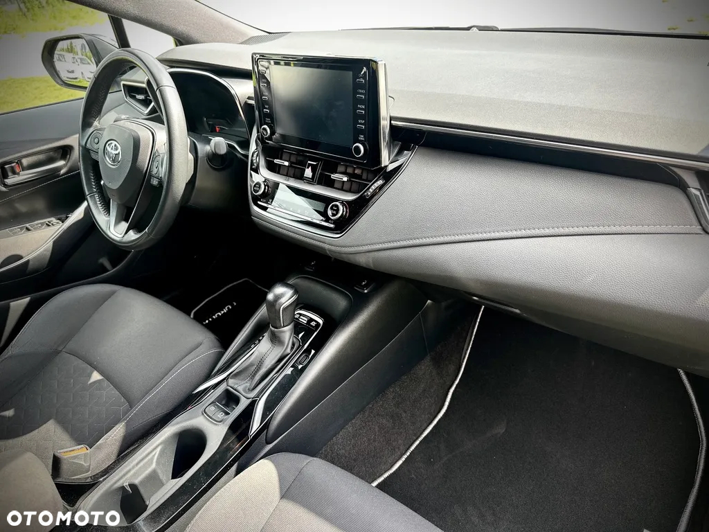 Toyota Corolla 1.8 Hybrid Comfort - 31