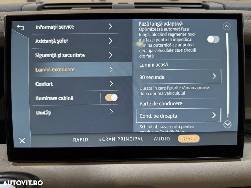 Land Rover Defender - 34