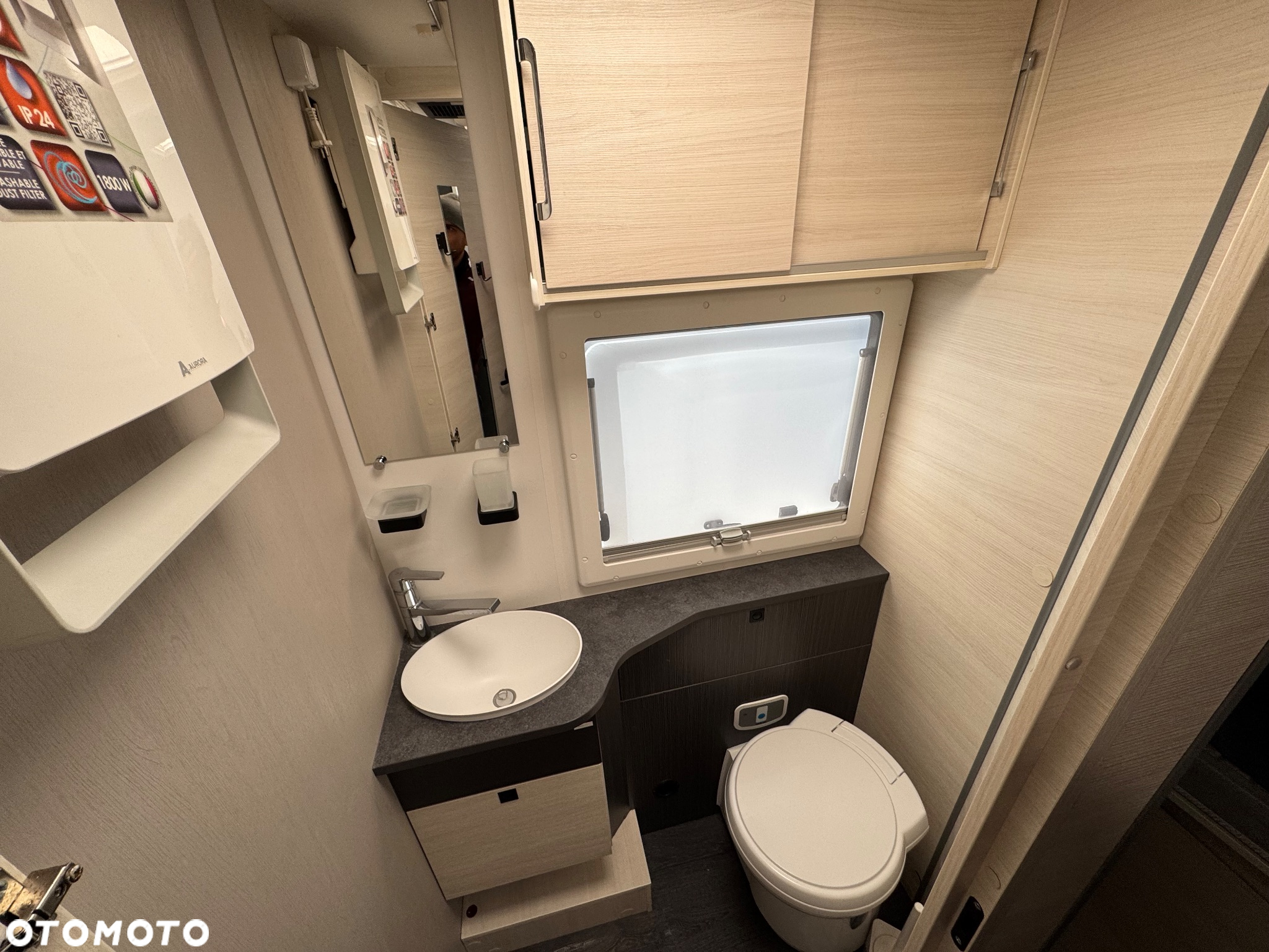 Ford Chausson 720 Titanium Premium - 13
