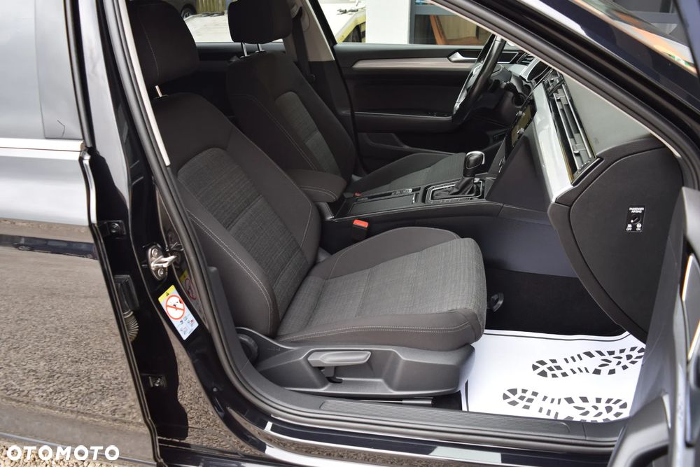 Volkswagen Passat 2.0 TDI Elegance DSG - 38