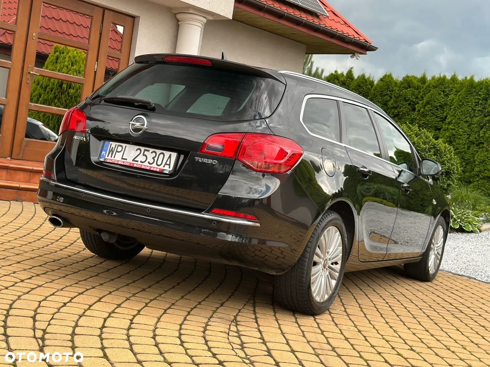 Opel Astra IV 1.6 T SIDI Cosmo S&S - 37