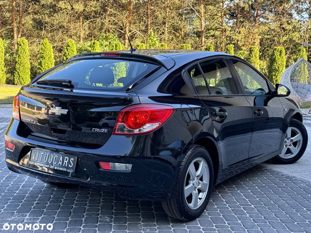 Chevrolet Cruze 1.8 LT+ - 17