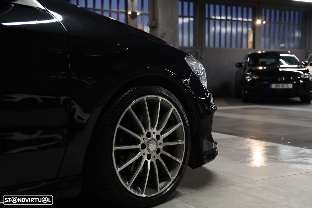 Mercedes-Benz CLA 180 CDI AMG Line - 4
