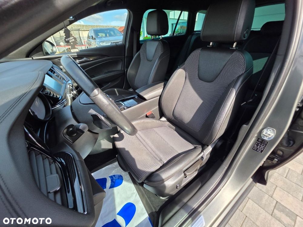 Opel Insignia - 18