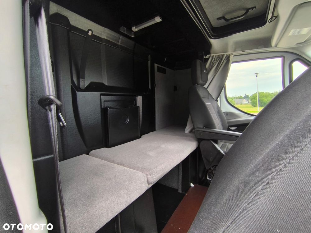 Iveco Daily 70C18 Sypialnia 2 Łóżka, WINDA!, 15 Palet, 2x Firana + Zsuwany Dach! - 23