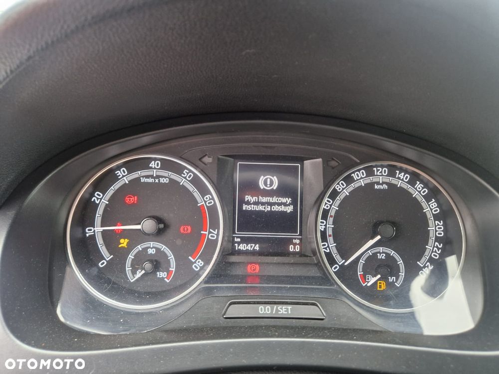 Skoda RAPID 1.0 TSI Ambition - 18