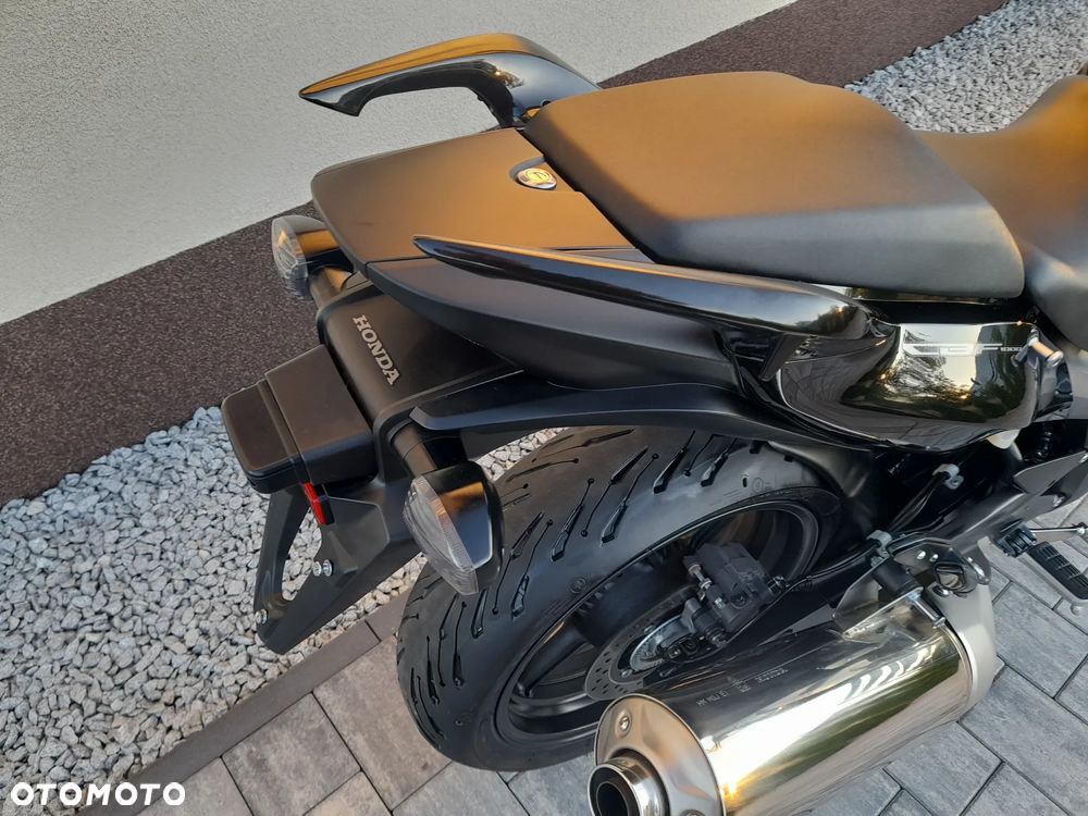 Honda CBF - 21