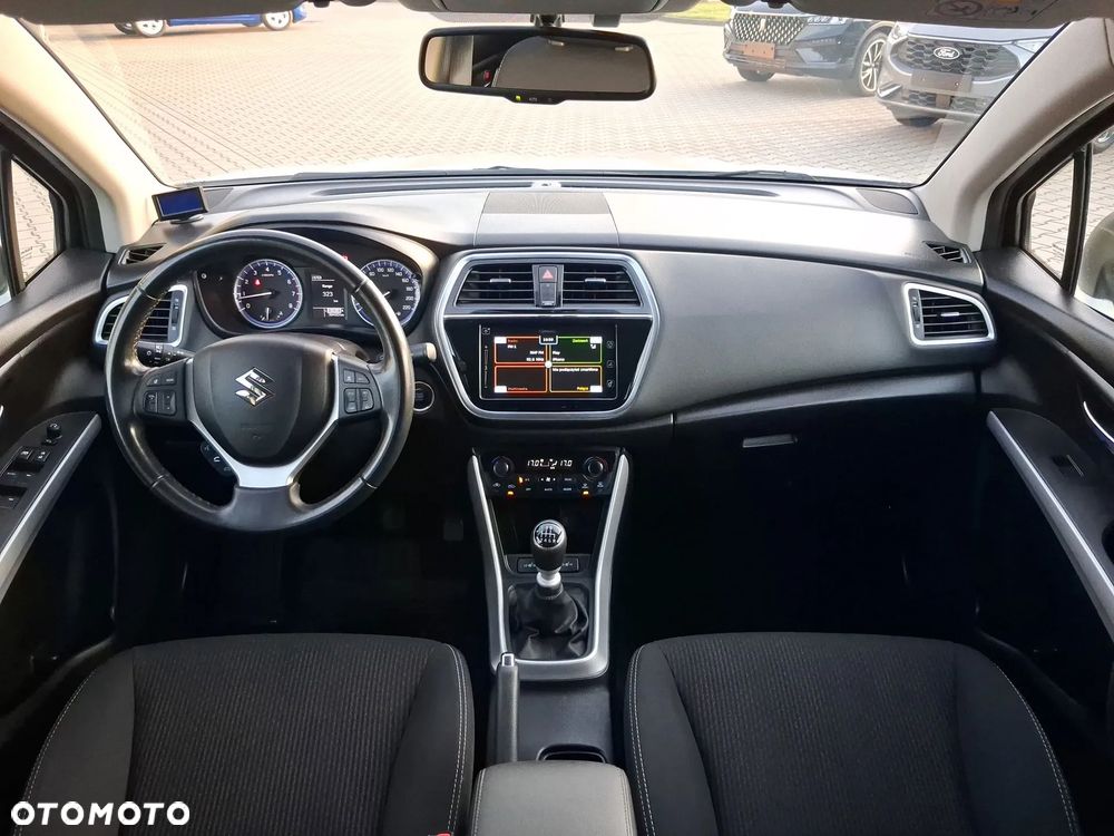 Suzuki SX4 S-Cross 1.4 SHVS Premium - 28