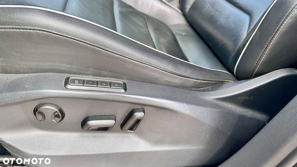 Volkswagen Tiguan 2.0 TDI SCR 4MOTION DSG Highline - 25