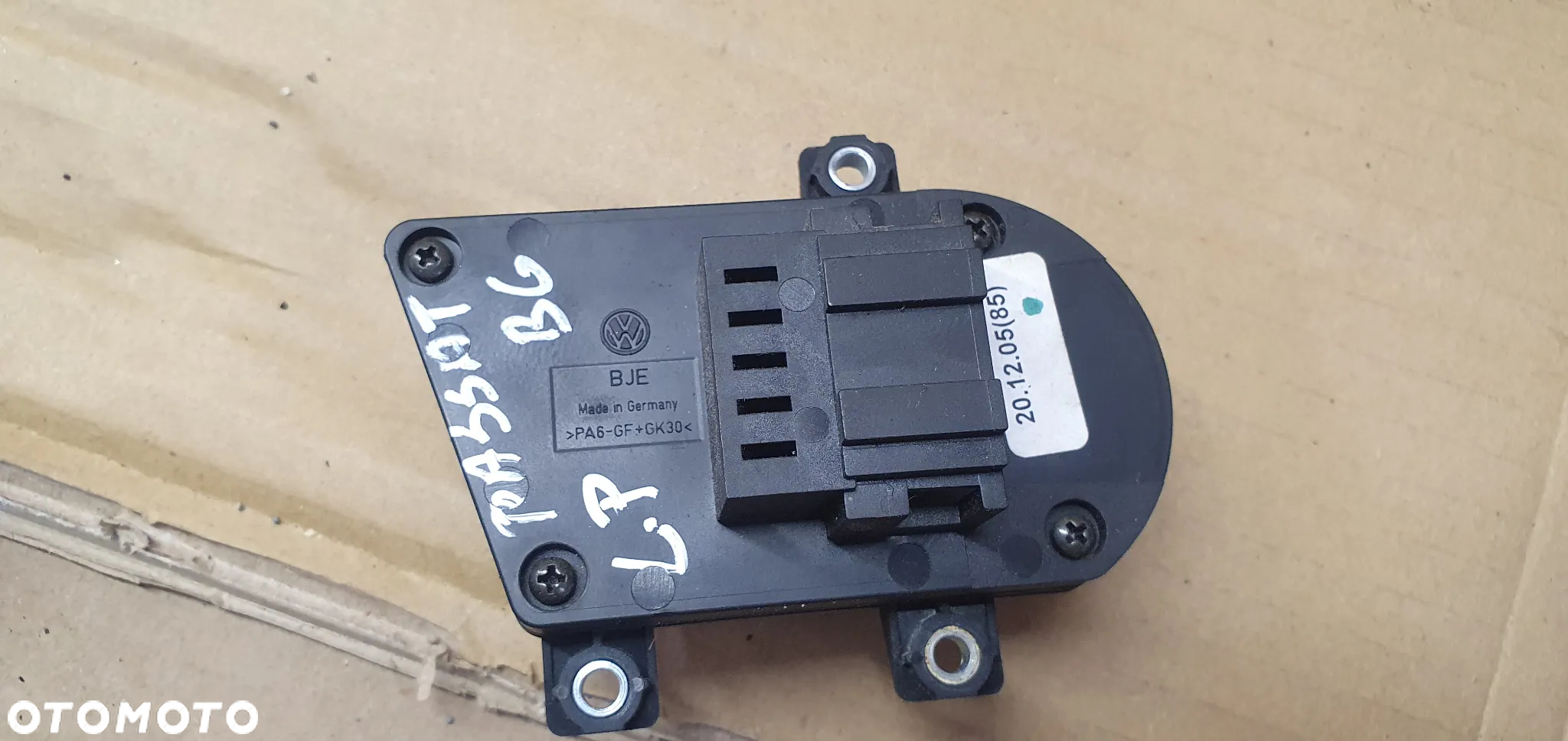 Panel przełącznik regulacji fotela kierowcy lewy VW Passat B6 3C0959777 - 7
