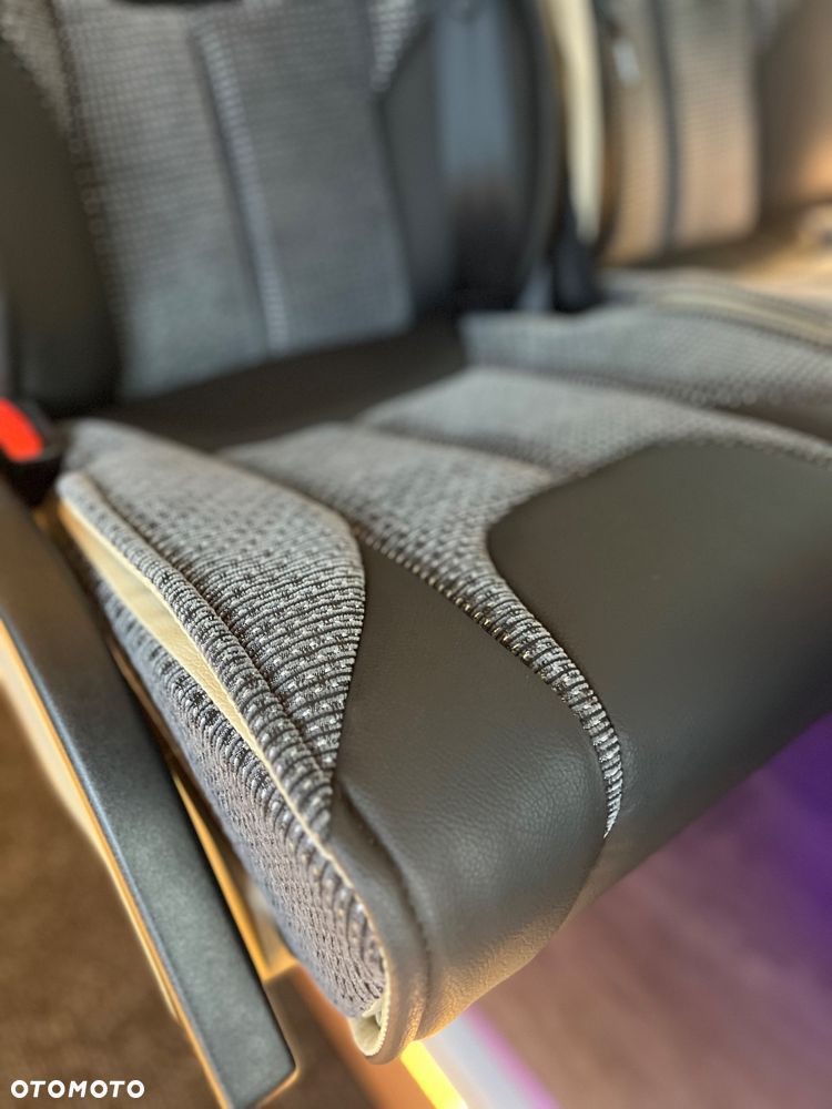 Mercedes-Benz Sprinter 519 - 19