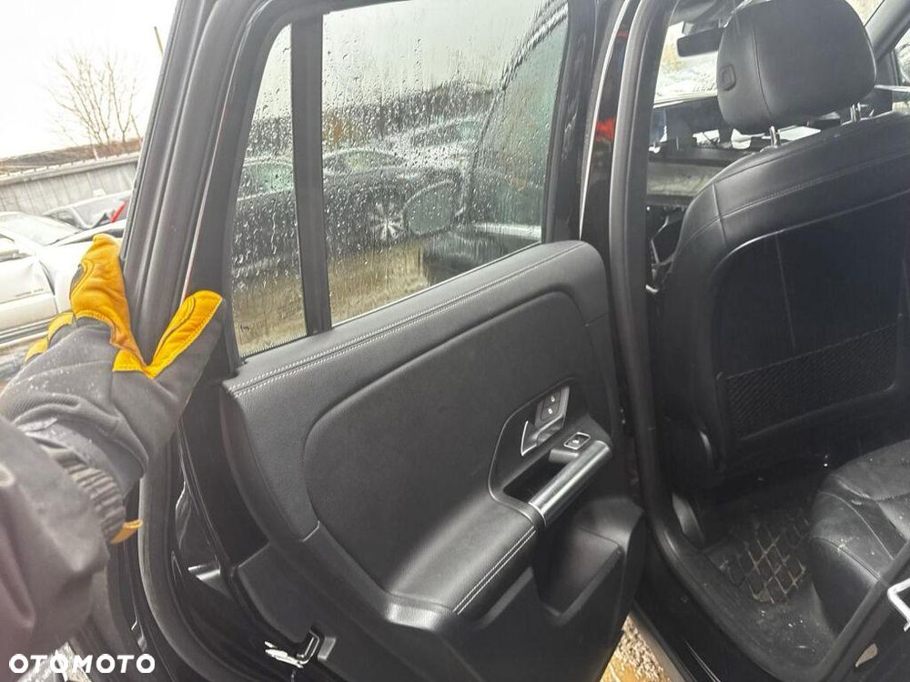 Mercedes-Benz GLA 250 4Matic 7G-DCT Urban - 18