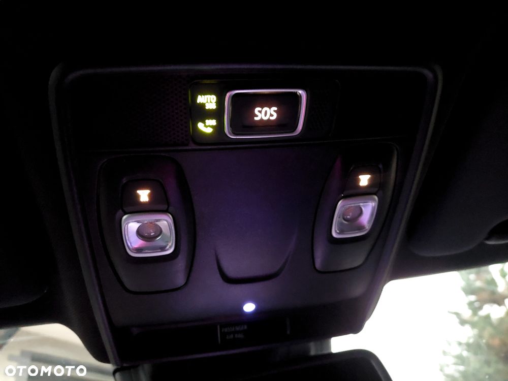 Renault Clio BLUE dCi 115 BUSINESS EDITION - 28