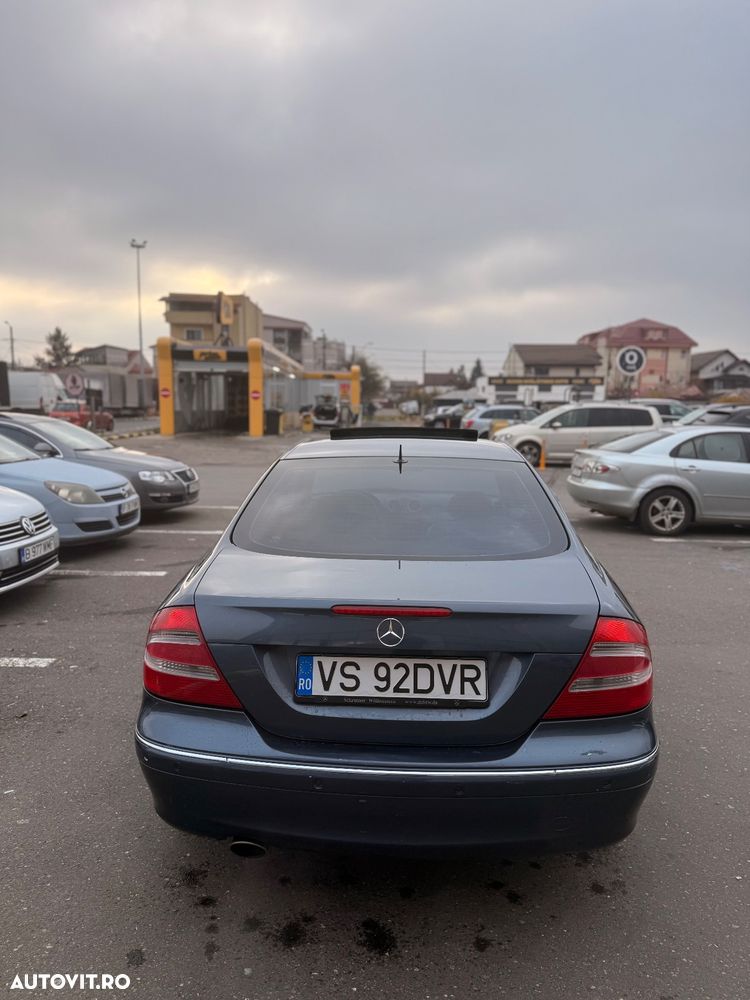 Mercedes-Benz CLK - 4