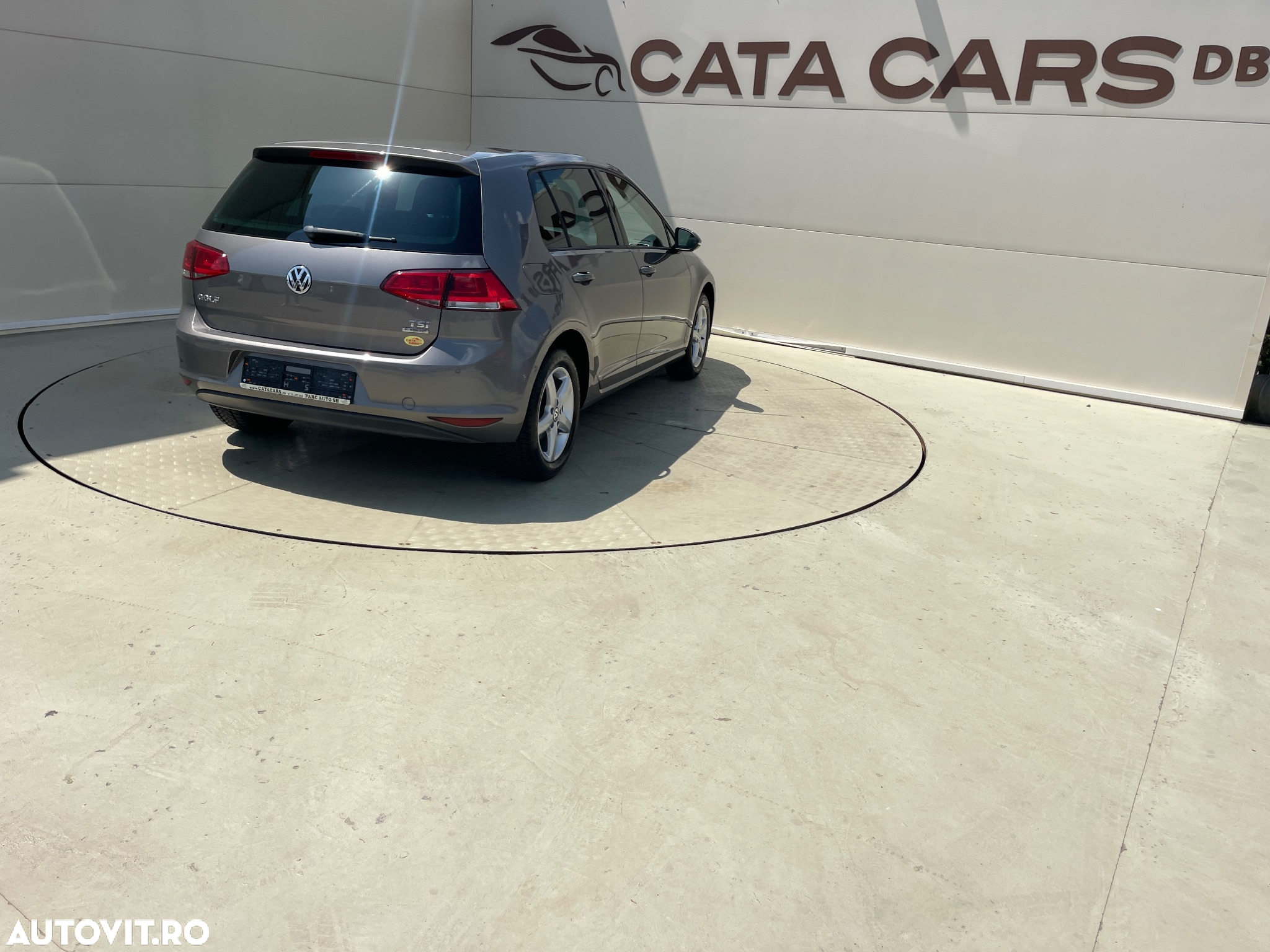 Volkswagen Golf 1.2 TSI BlueMotion Technology Comfortline - 15
