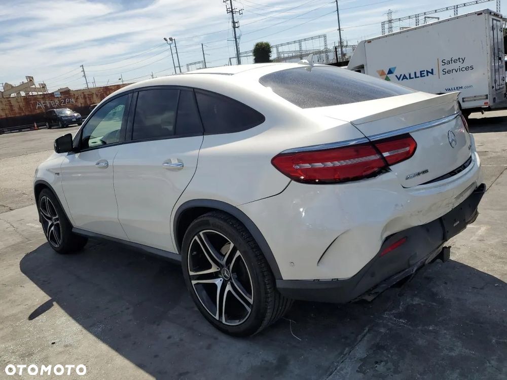 Mercedes-Benz GLE AMG 43 Coupe 4M 9G-TRONIC - 3