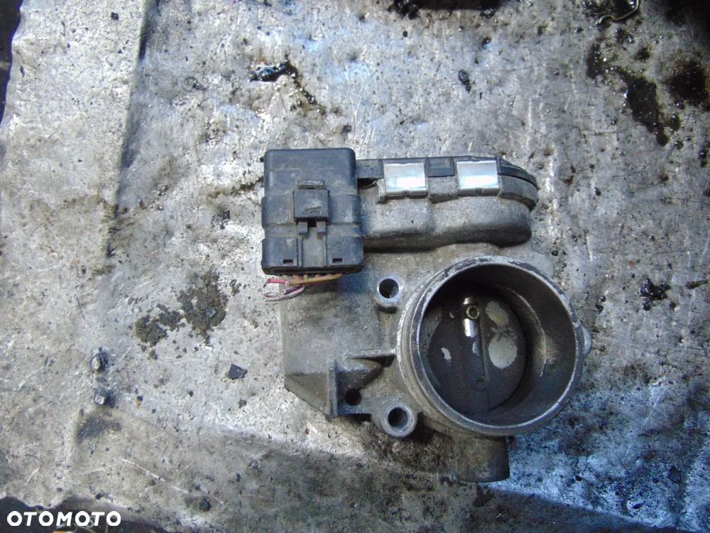 przepustnica peugeot 307 1,6 16 v - 1