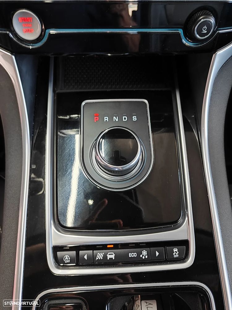 Jaguar XE 20d Aut. R-Sport - 31
