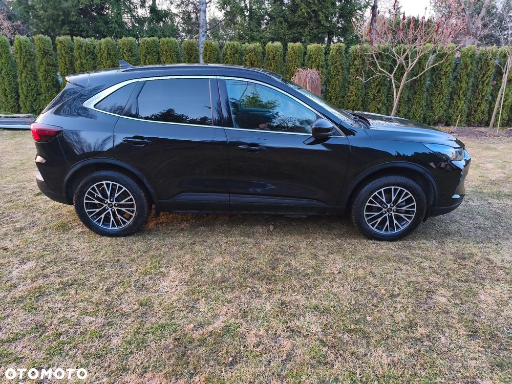 Ford Kuga - 4