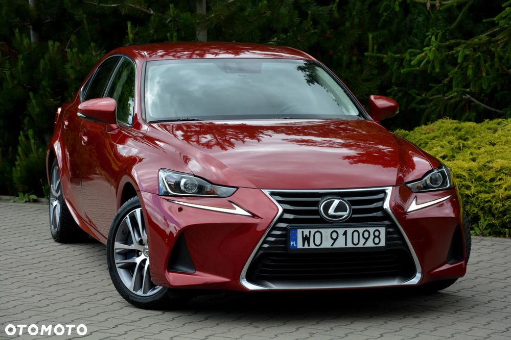 Lexus IS 200t / 300 Prestige - 12