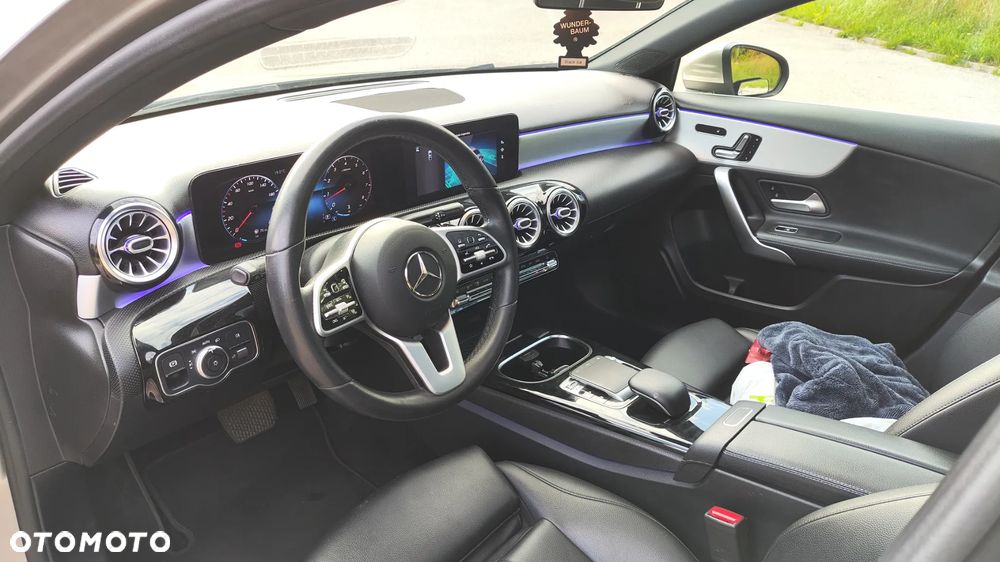 Mercedes-Benz Klasa A 220 4-Matic 7G-DCT - 24