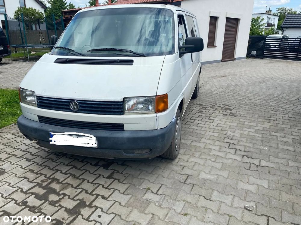 Volkswagen Transporter - 1