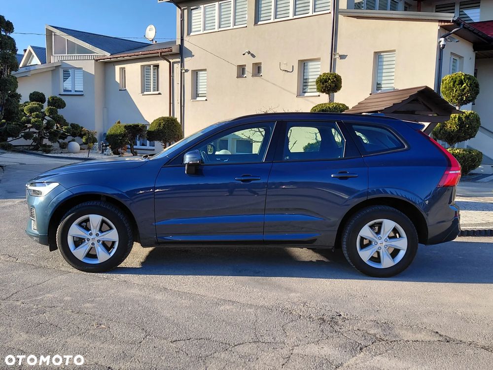 Volvo XC 60 B4 D AWD Geartronic Momentum - 11