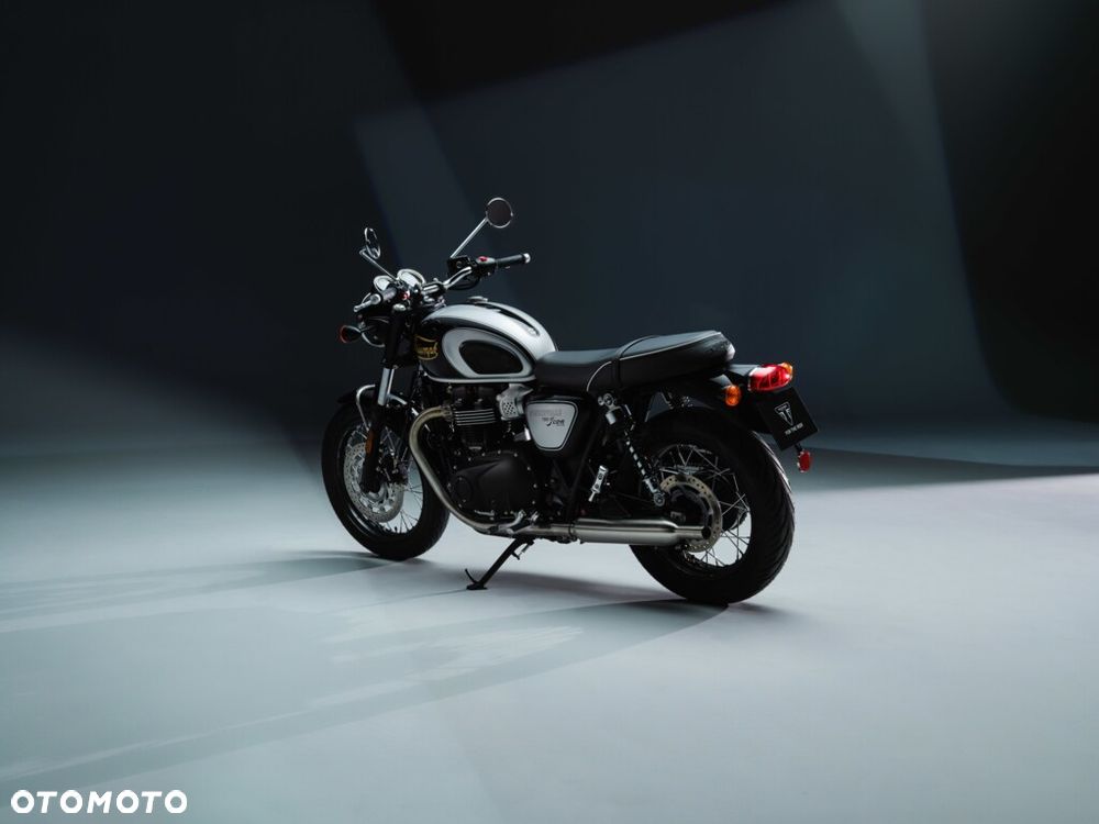 Triumph Bonneville - 6