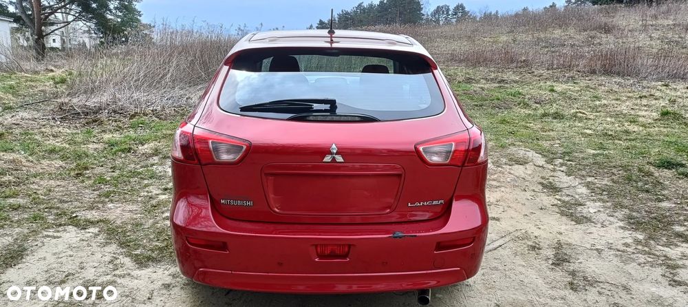 Mitsubishi Lancer 1.6 Invite - 4