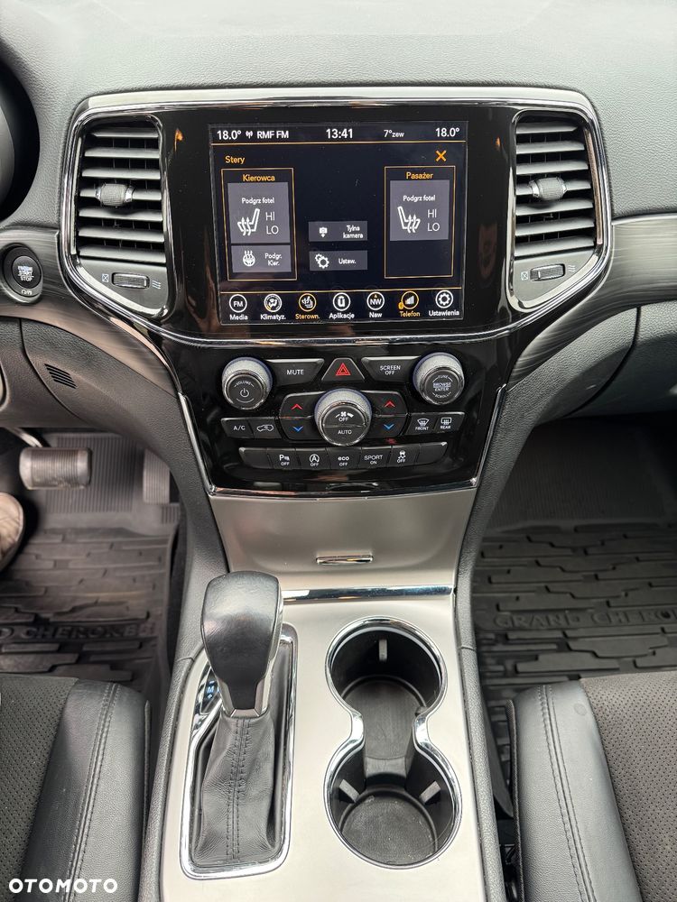 Jeep Grand Cherokee - 9