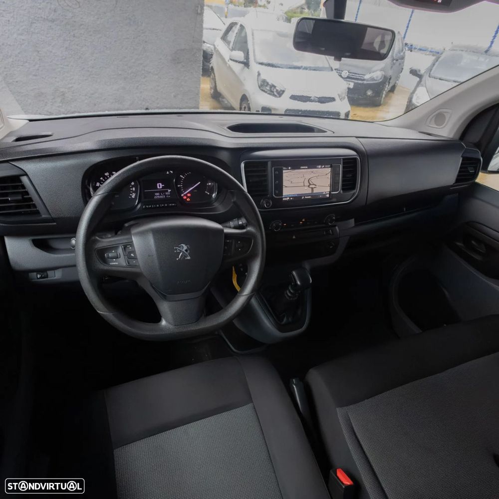 Peugeot Traveller - 19