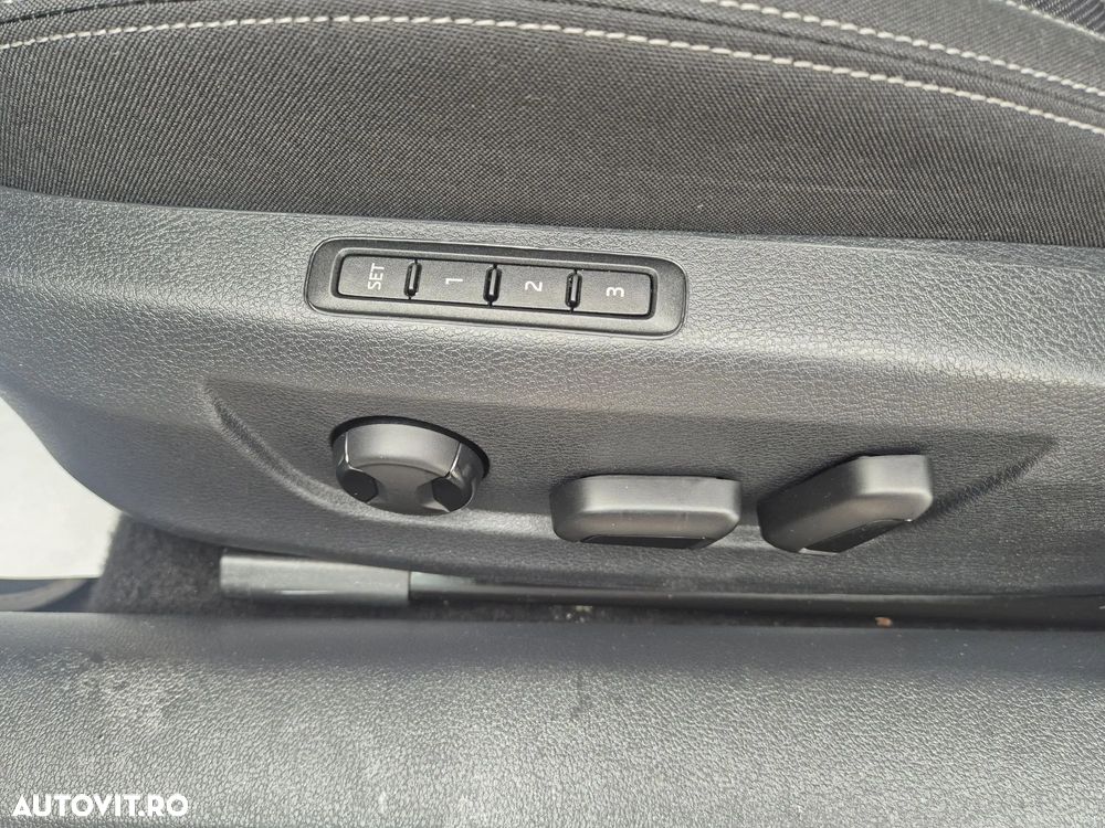 Skoda Superb 2.0 TDI 4X4 DSG Style - 11