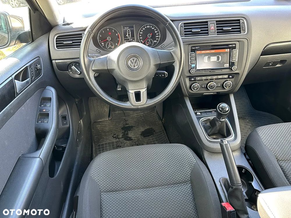 Volkswagen Jetta 1.4 TSI Comfortline - 12