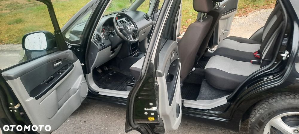Suzuki SX4 - 15