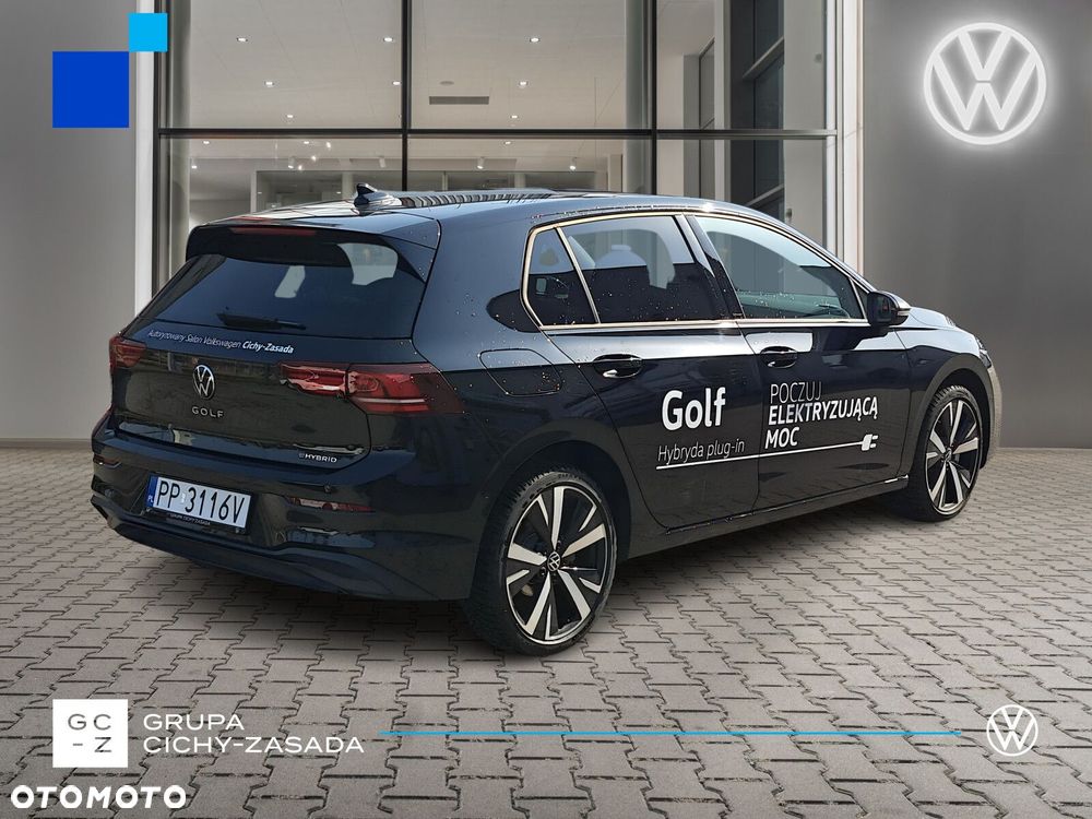 Volkswagen Golf - 5