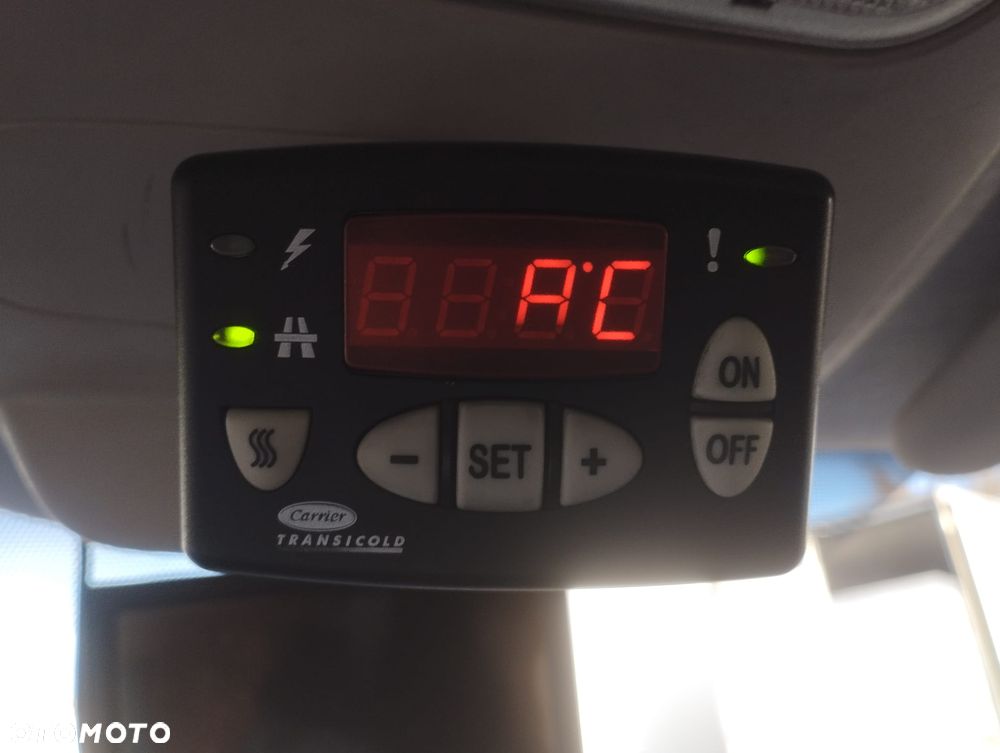 Renault Trafic Chłodnia 125KM 2 zasilania chłodni - 19