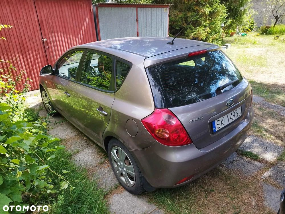 Kia Ceed 1.6 Comfort + - 2