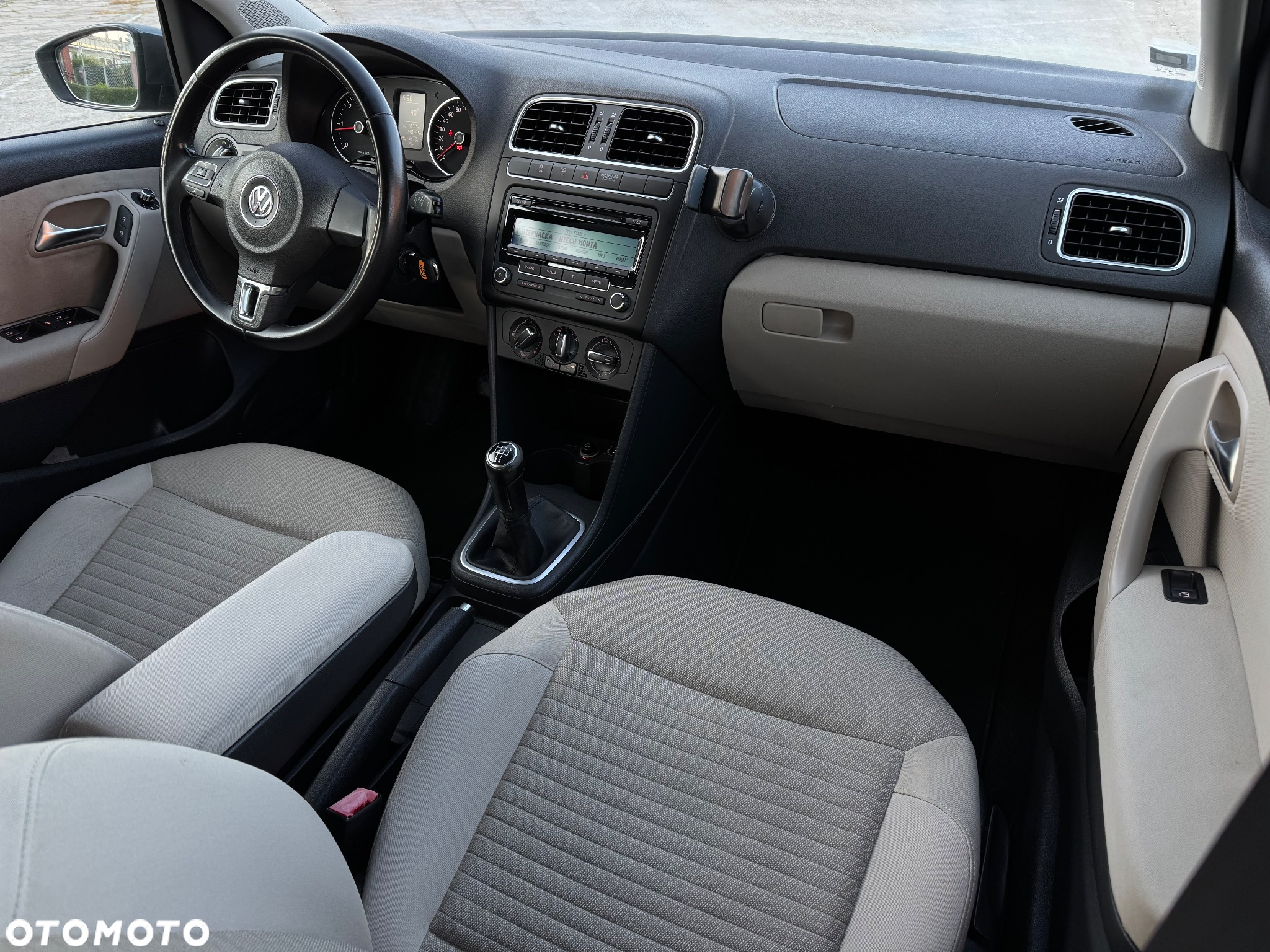 Volkswagen Polo 1.6 TDI DPF Comfortline - 6