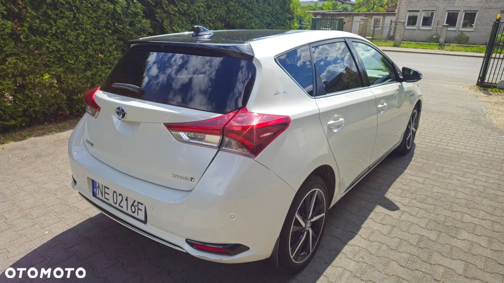 Toyota Auris Hybrid 135 Selection - 5