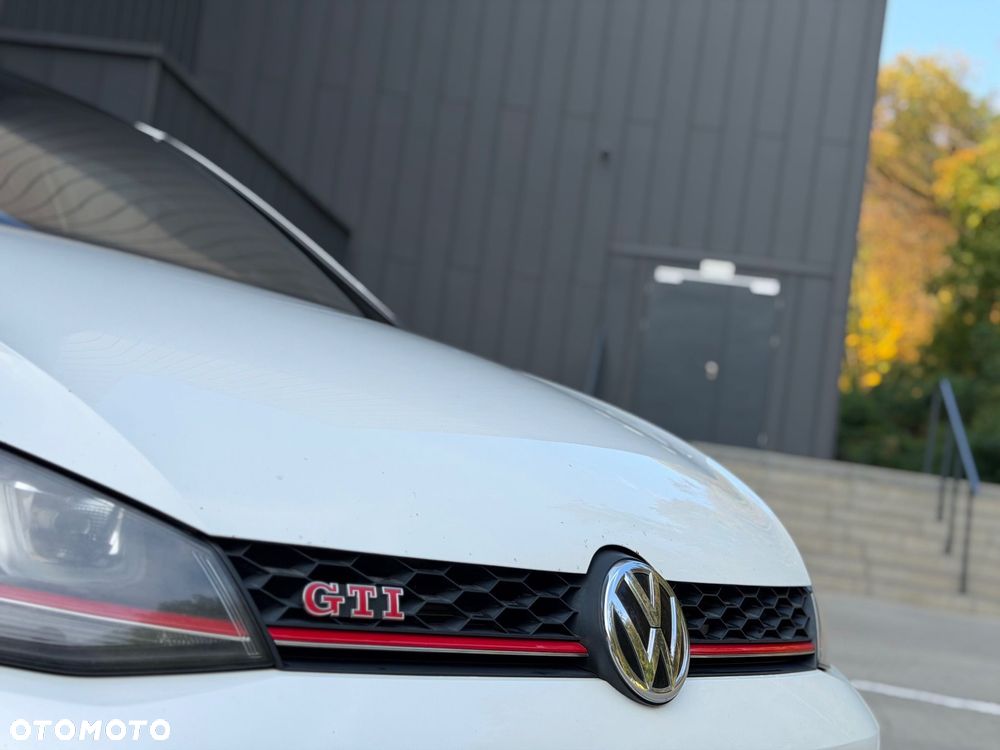 Volkswagen Golf GTI Performance BlueMotion Technology DSG - 19