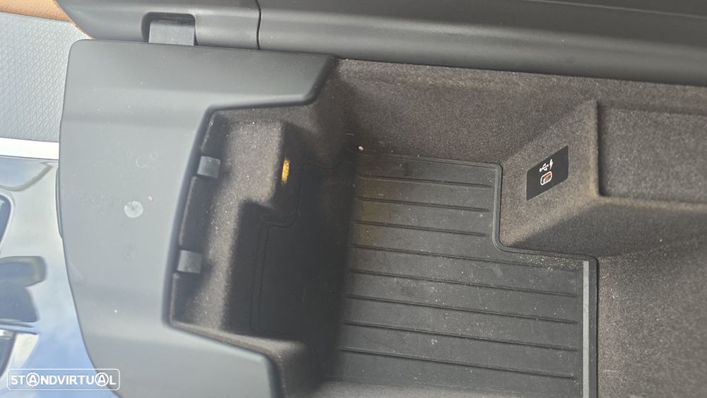 BMW 520 d Pack Desportivo M Auto - 41