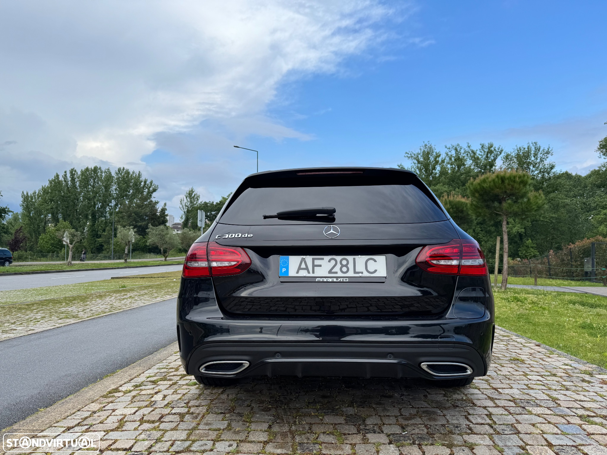 Mercedes-Benz C 300 de AMG Line - 34