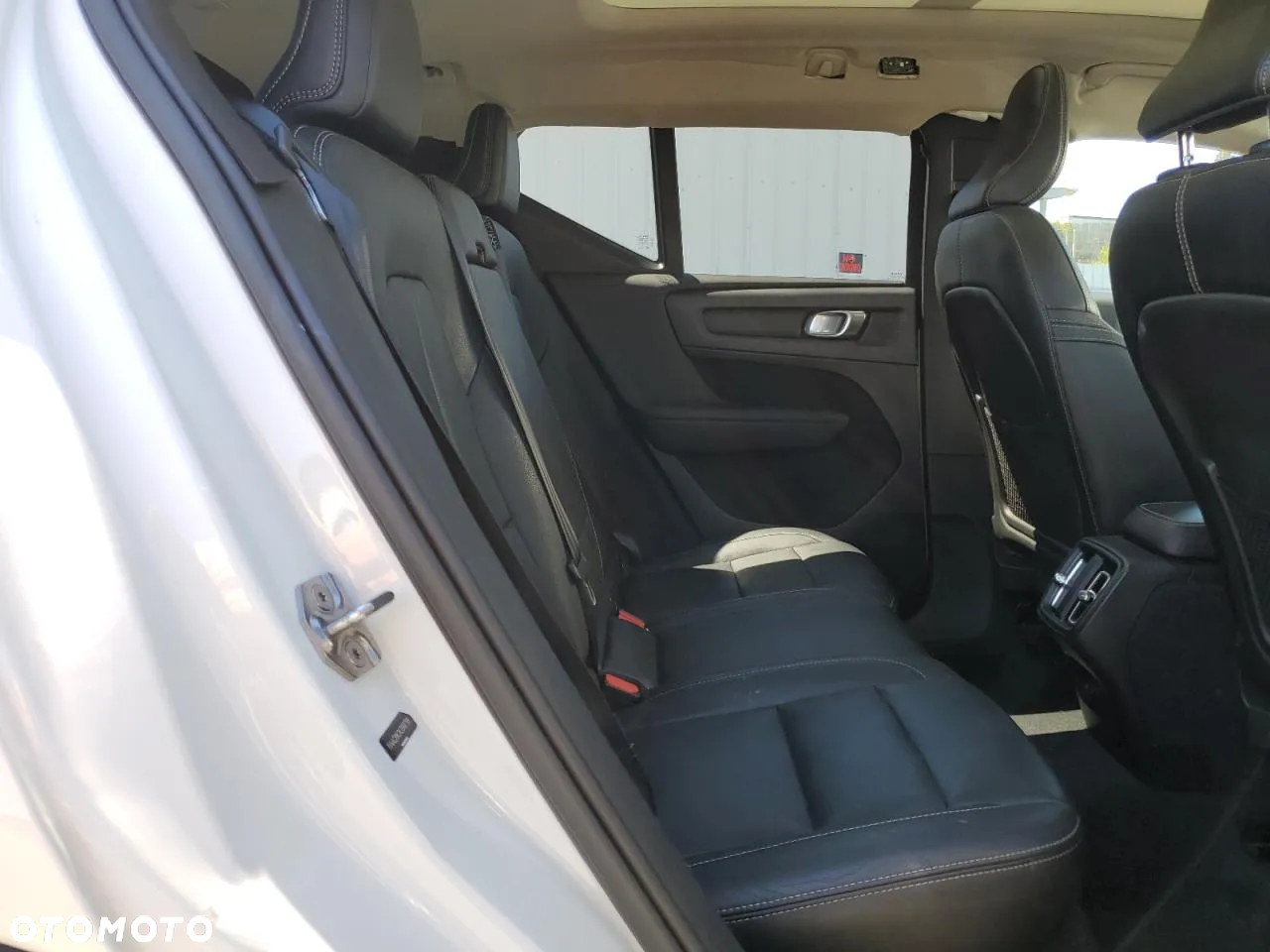 Volvo XC 40 T4 Momentum Pro - 11